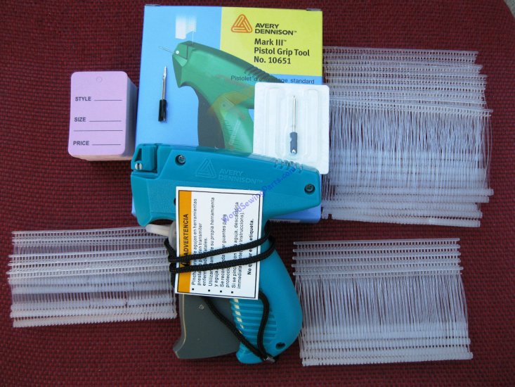 Avery Dennison Tag Gun,1K Barb,100 Lavender Price Tag Ex Needle - Click Image to Close